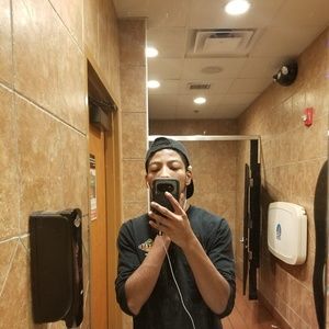 Meet your Posher, Eric